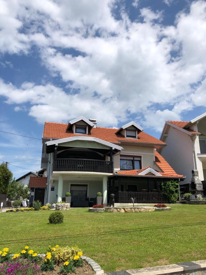 Sobe Darko Cindric Hotel Karlovac Bagian luar foto