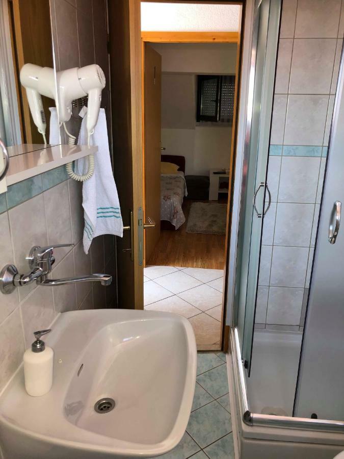 Sobe Darko Cindric Hotel Karlovac Bagian luar foto
